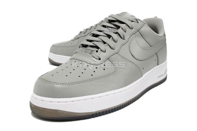 Nike Air Force 1 07 Medium Grey/White  